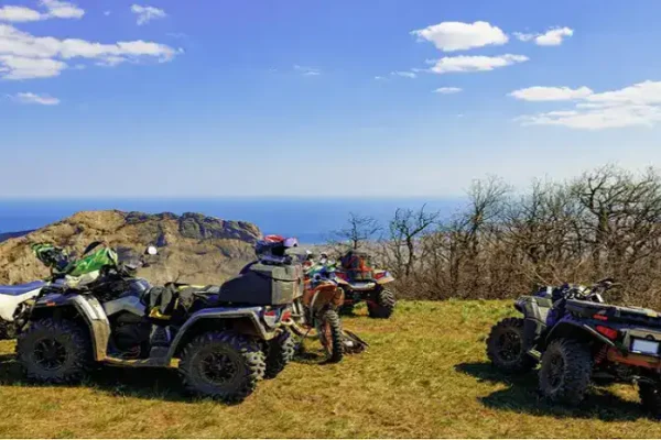 offroad ervaring bij het marathon meer met 4x4 voertuigen en lunch naar een griekse taverne